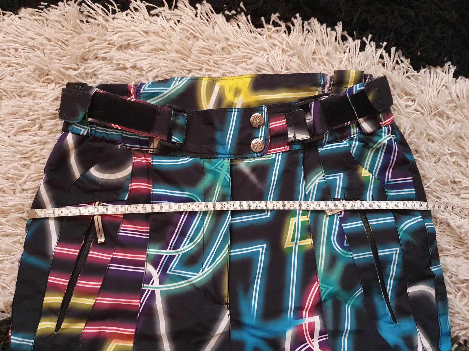 Pantaloni: Skihose/pantalon de ski – Usato da La Chaux-de-Fonds venduto da MyriamDo 2