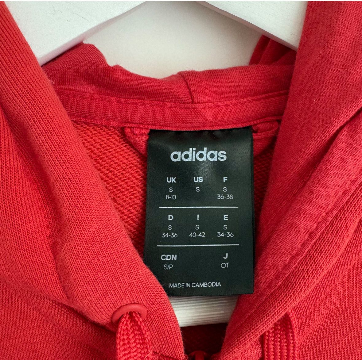 Adidas Giacche: Veste rouge Adidas – Nuovo (secondo la descrizione) da Moudon venduto da TigerrrEye 3