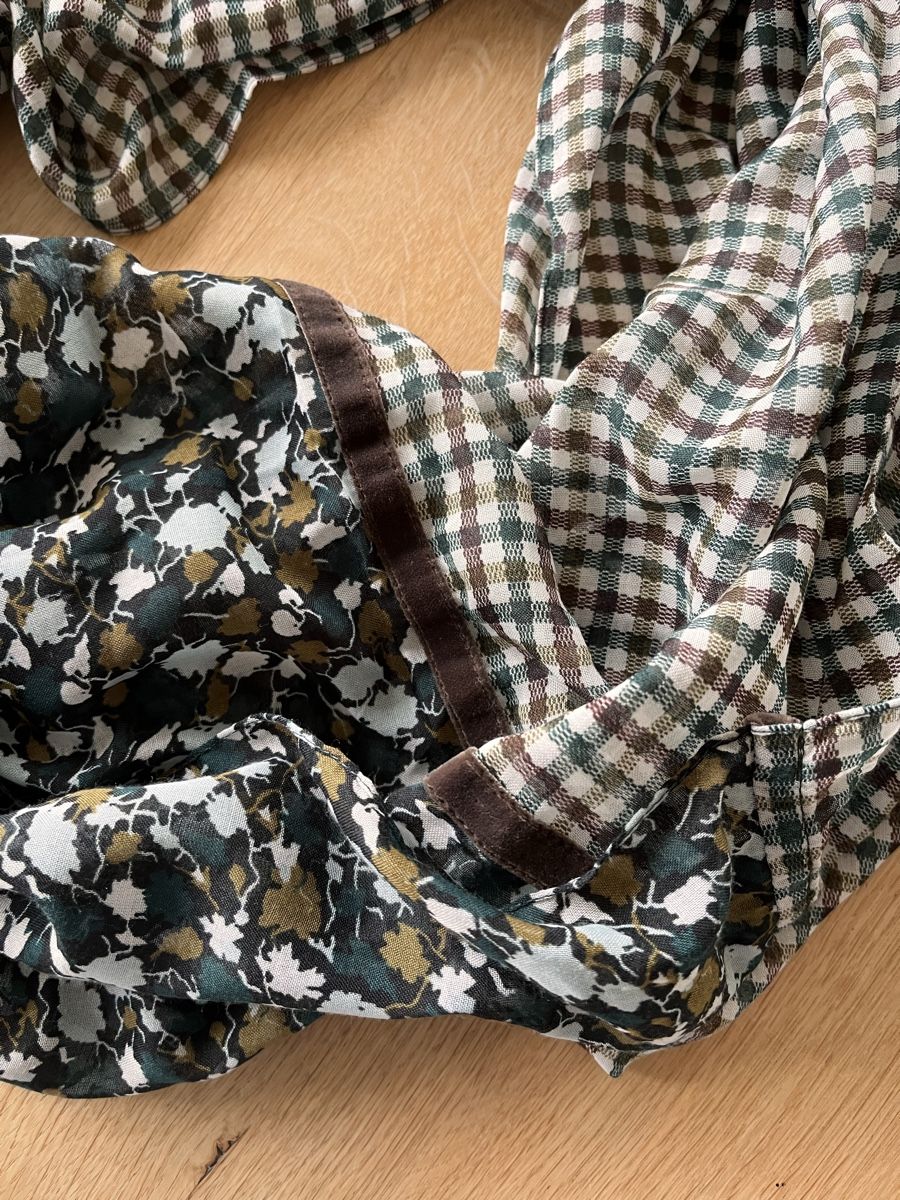 Foulard & Sciarpe: Loop-Schal - Blumen & Karo Muster – Usato da Buchs SG venduto da Vrenilein 2