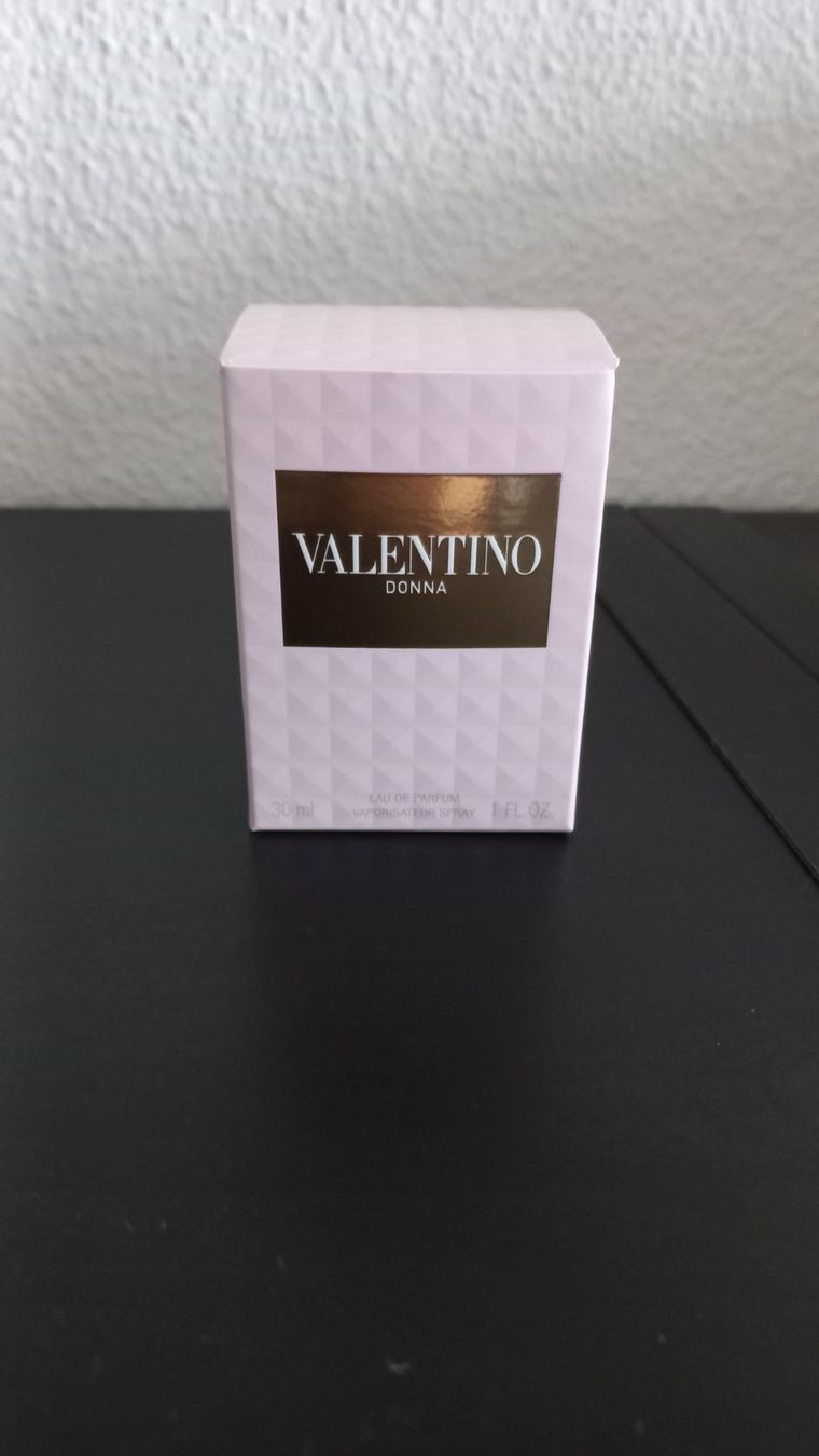 Valentino Profumi & Eau de Toilette: Parfum Valentino Donna – Nuovo e nell'imballaggio originale da Zollikerberg venduto da simona_r