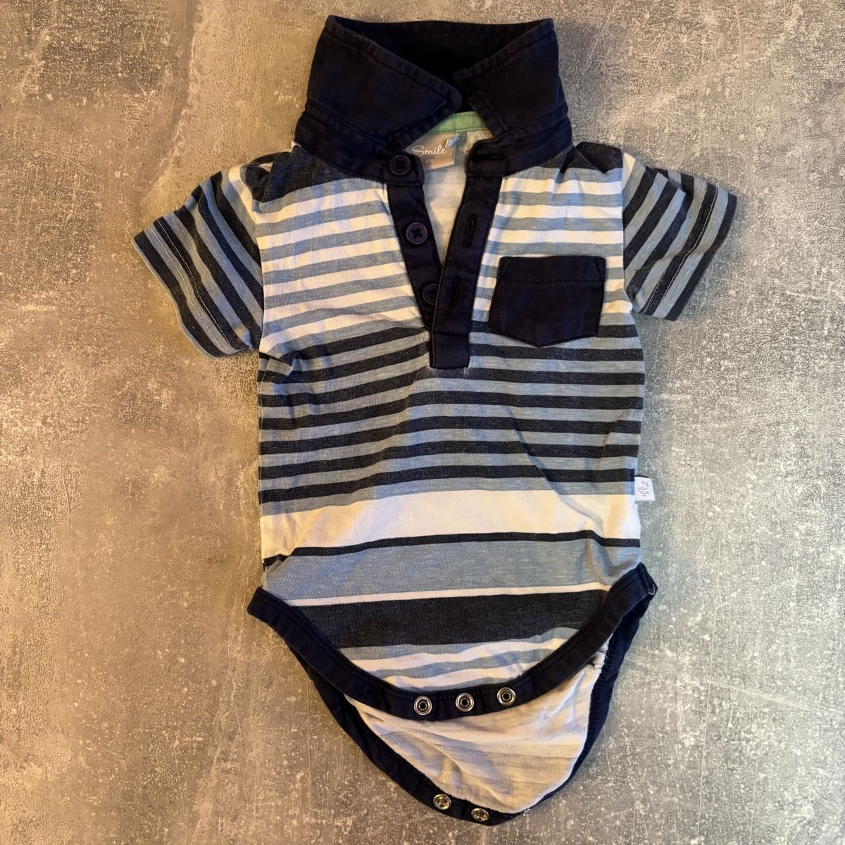 Lotti & Set di vestiti: 2x Polobody der Marke Smile – Usato da Gommiswald venduto da fri_c9l2