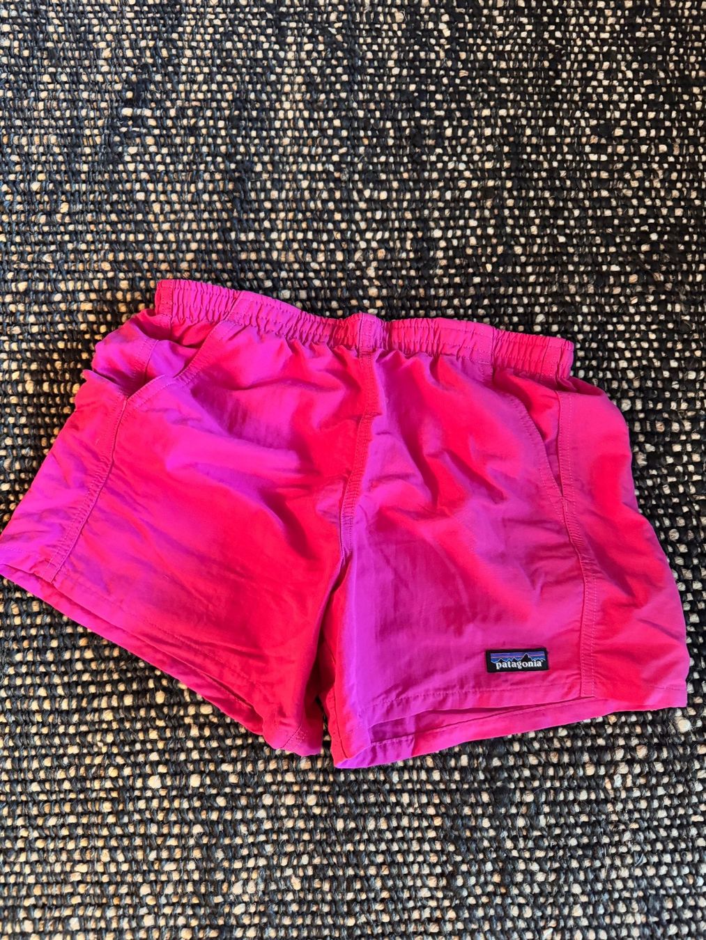 Patagonia Pantaloni: Patagonia Damen Shorts pink – Usato da Zürich venduto da Lionsands