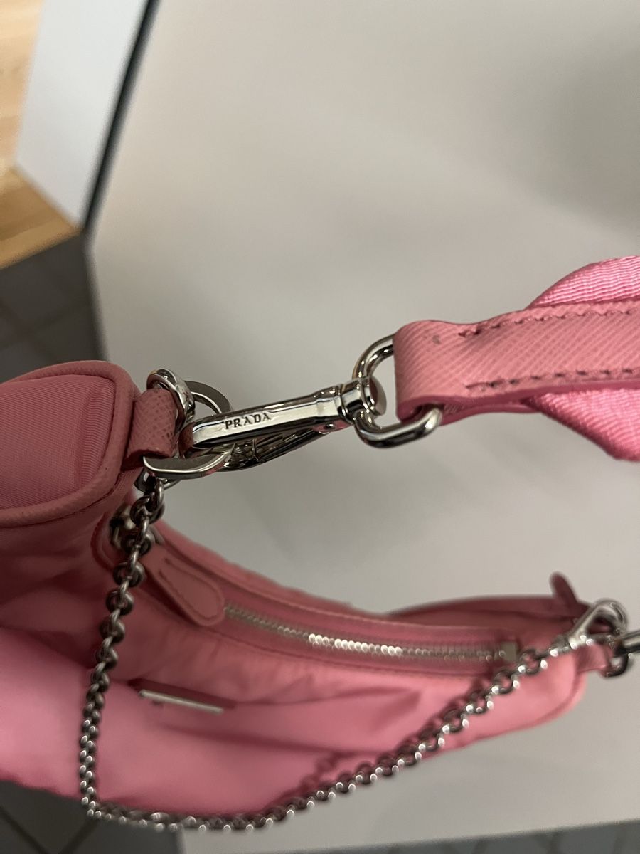 Prada Sacs femmes: Prada Re Edition 2005 Rosa – D'occasion à Ebikon par loy_wjg6 6