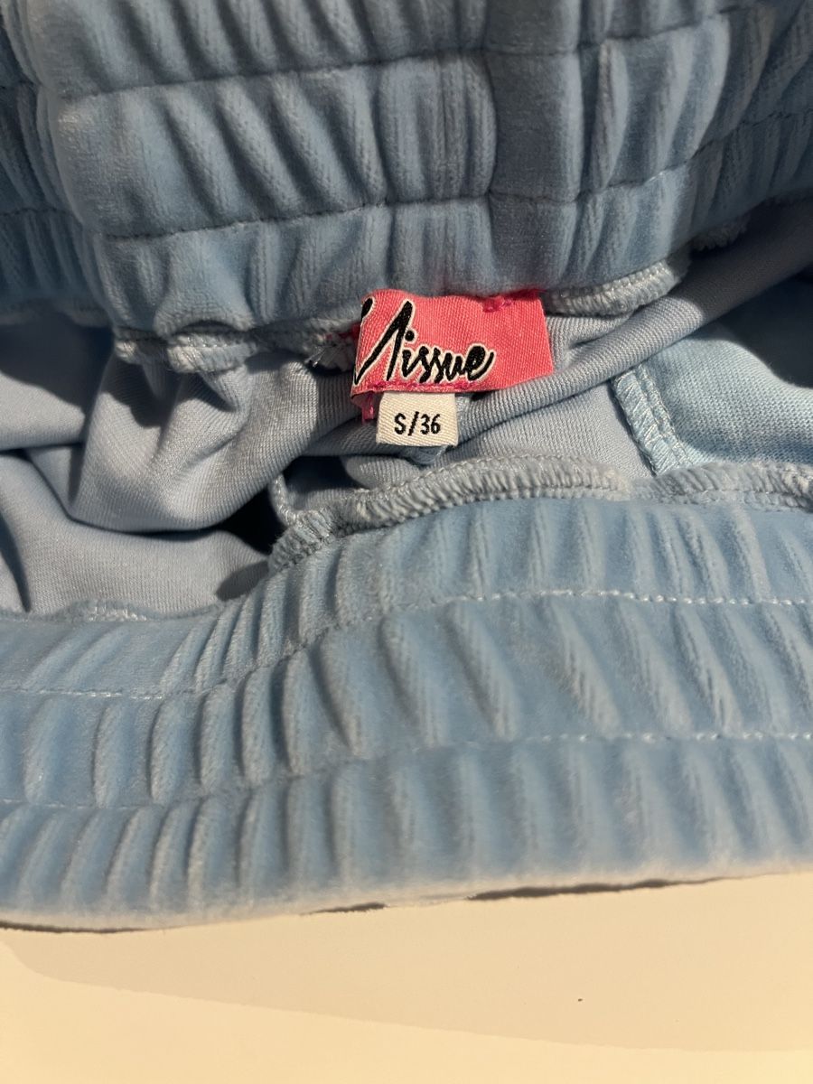 Pantaloni: Missue Velour Jogginghose Hellblau Gr. S/36 – Nuovo (secondo la descrizione) da Eiken venduto da Lera.24 1