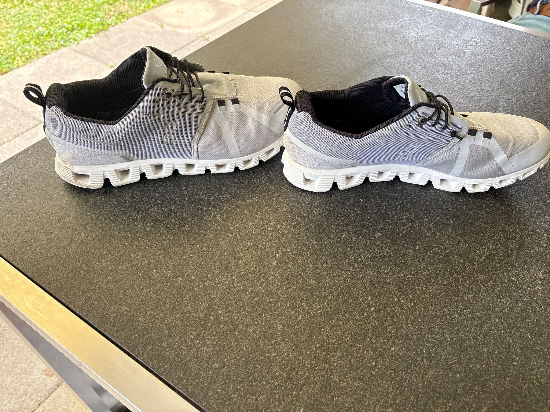 On Scarpe da uomo: **ON CLOUD GREY * – Usato da Winkel venduto da Takumi01 8