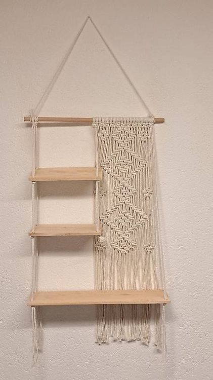 Étagère murale en macramé – pièce unique faite à la main