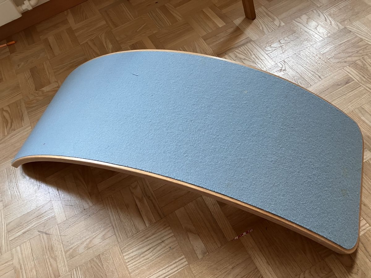 Giocattoli: Wobbel Balanceboard mit Filz – Usato da Hinwil venduto da Birebaum_1 1