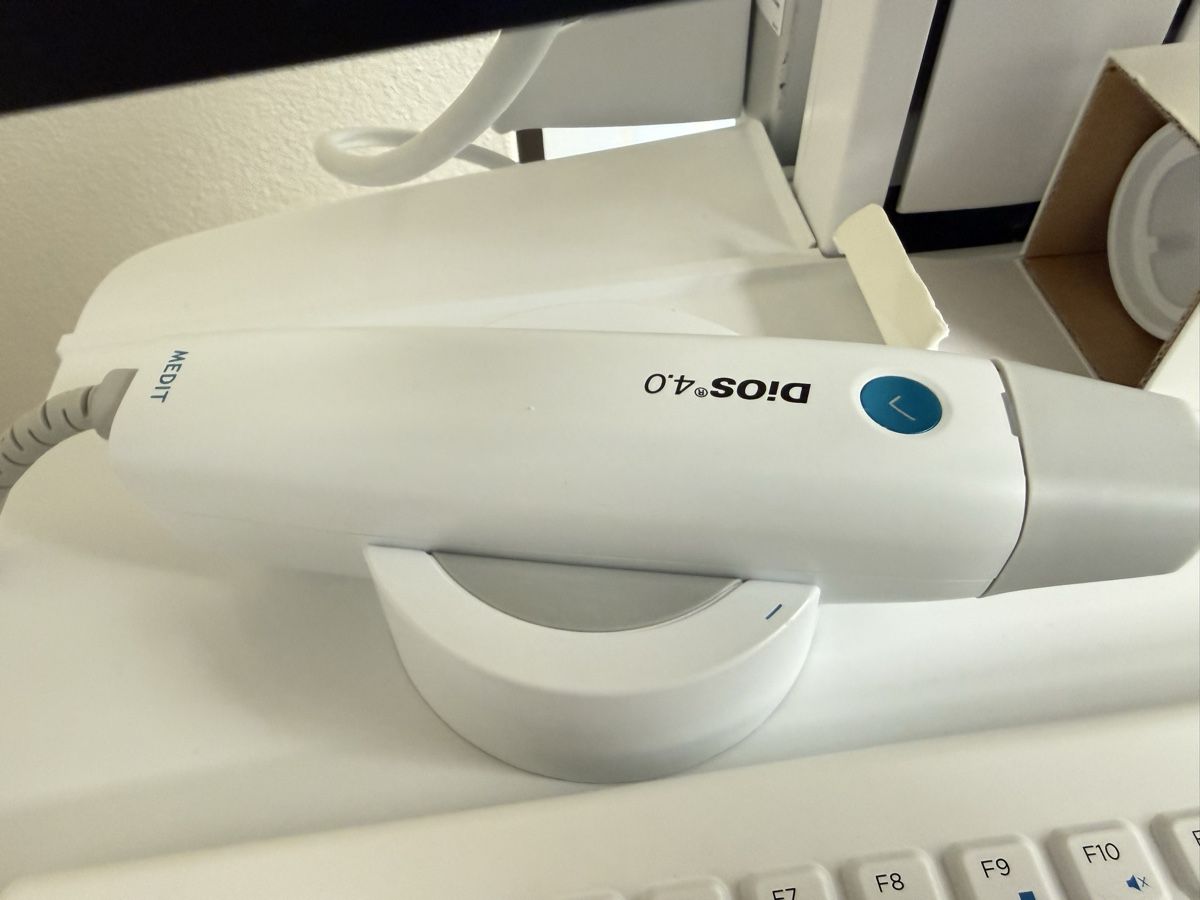 Attrezzature mediche: Medit Dios 3D intraoral scanner new condition – Usato da Triesenberg venduto da Li_sale 1