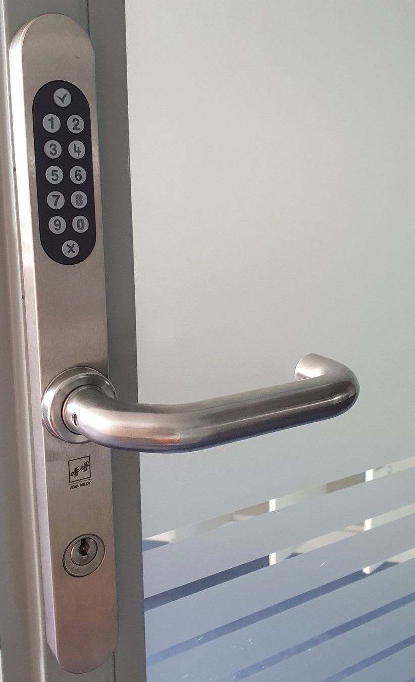 Ferramenta: Türcode- Beschlag/Schloss ANYKEY – Usato da Winterthur venduto da BauTeilLaden2000