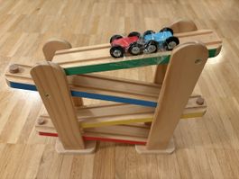 Wooden Race Track Toy with 2 Cars