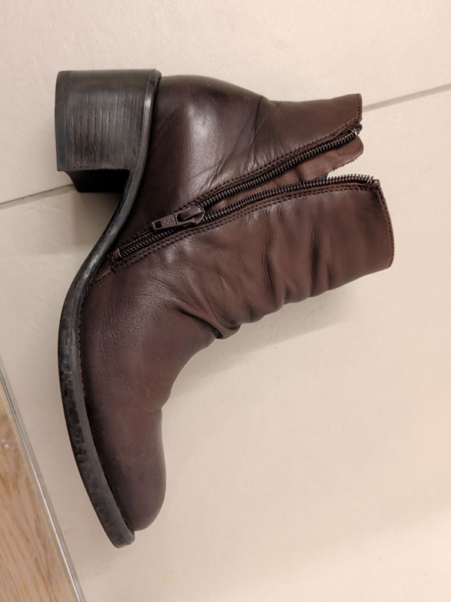 Scarpe da donna: Braune Stiefeletten – Usato da Kriens venduto da thatsvenae 1