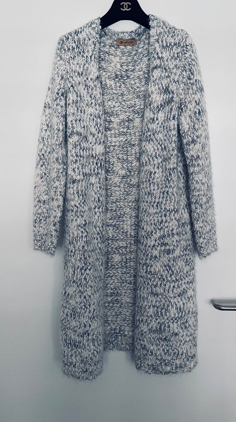Pullover & Sweatshirts: Wunderschöner Pullover / Cardigan – Gebraucht aus Winkel von Glamour4You 1