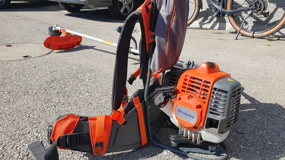 Husqvarna 553RBX, rückentragbare Motorsense Kaufen auf Ricardo
