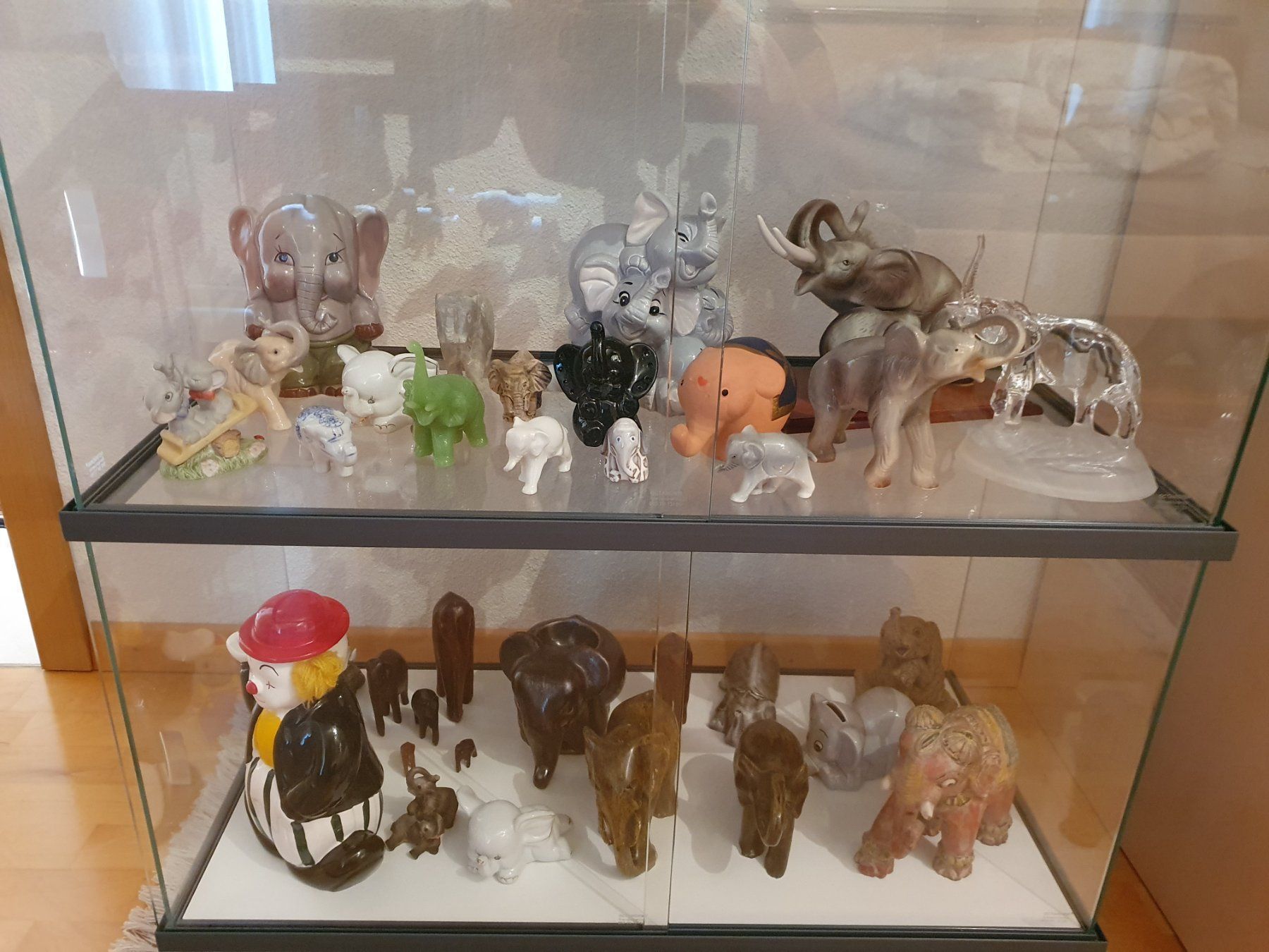 Vetrine: Glasvitrine inkl. Elefantensammlung – Nuovo (secondo la descrizione) da Frasnacht venduto da Milka_1981 5