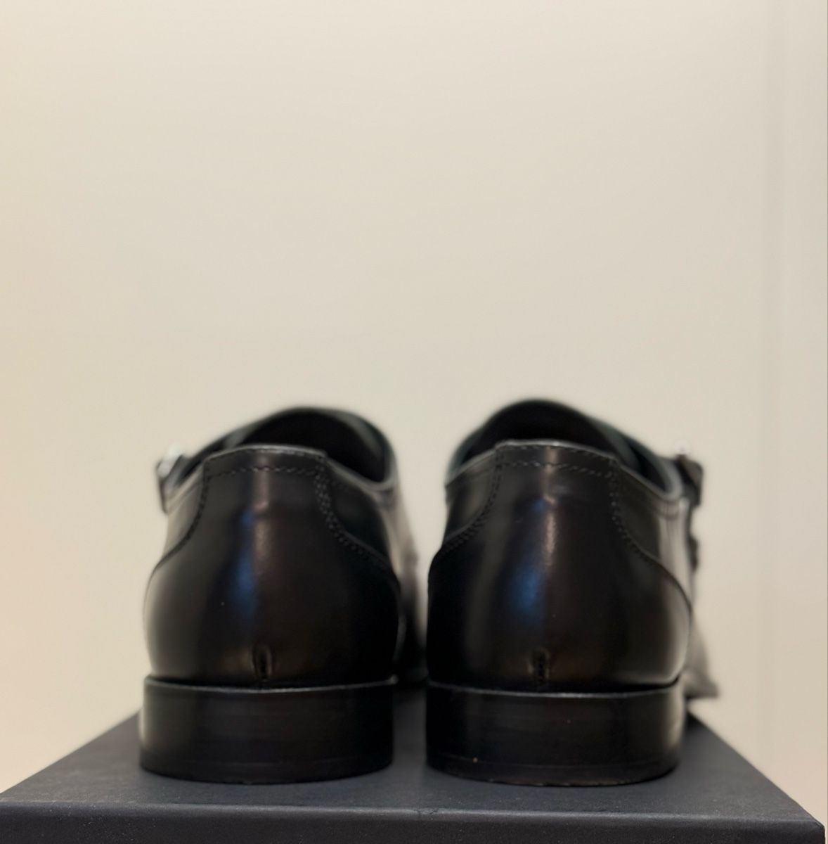Scarpe da uomo: PierOne Slipper schwarz NEU Grösse 43 – Nuovo (secondo la descrizione) da Schindellegi venduto da HeroMan. 3