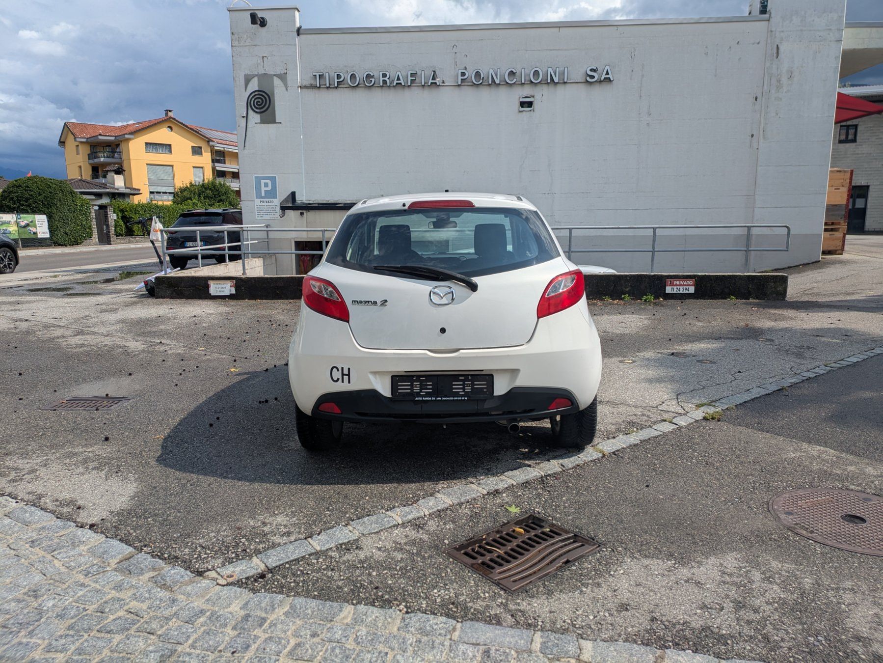 Automobili: Mazda 2 1.3 Exclusive collaudata – Usato da Losone venduto da bel_6nhj 3