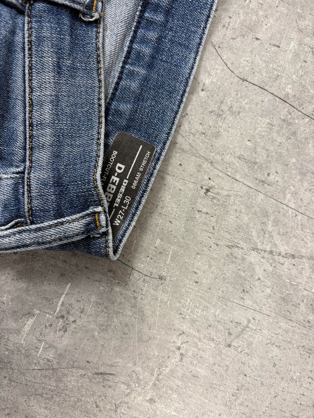 Diesel Jeans: Vintage Diesel Bootcut Flared Jeans (S) – Nuovo (secondo la descrizione) da Werdenberg venduto da hase.vintage 5