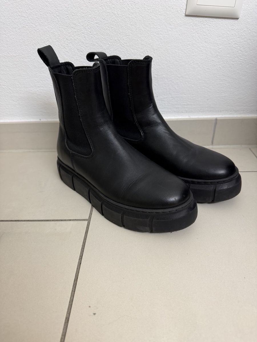 Chaussures femmes: Lederstiefel  – D'occasion à Neerach par the_modern_mini