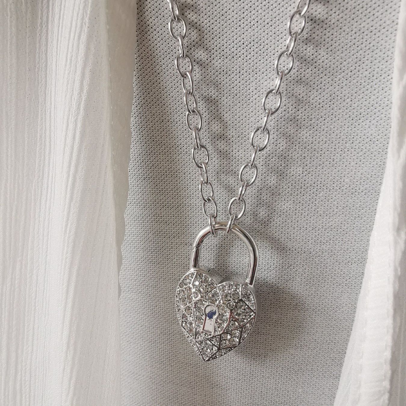 Swarovski Catenine: Swarovski Kette Schlösschen Kristalle – Nuovo (secondo la descrizione) da Zürich venduto da Yourgoodbuy 2
