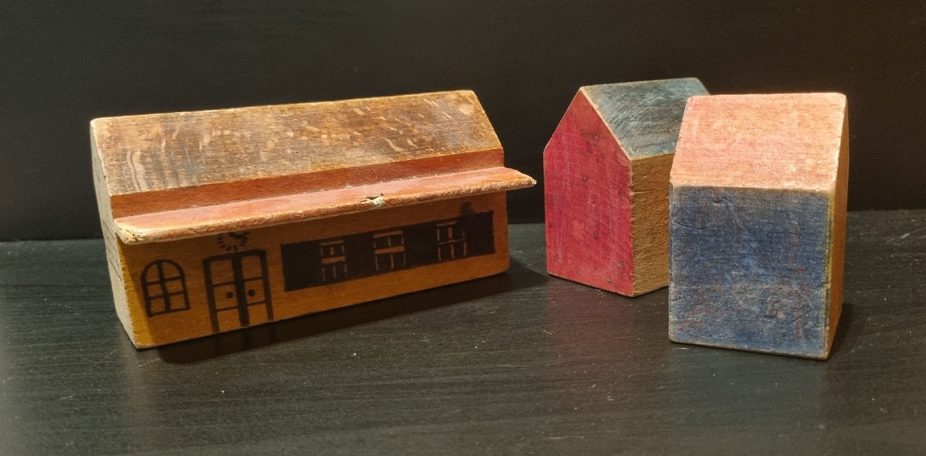 Giocattoli: Holzhaus Bahnhof - vintage Mini Häuser – Usato da Affoltern am Albis venduto da thingsANDthings
