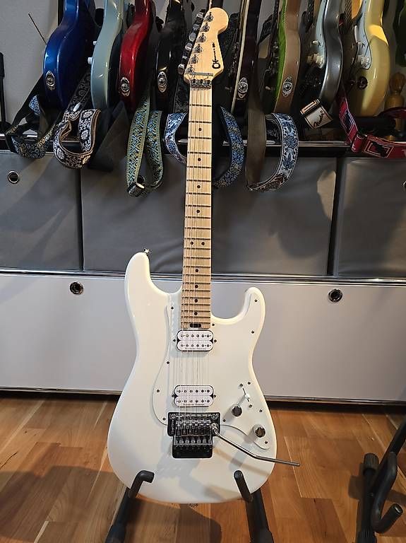 Strumenti musicali: Charvel Stratocaster Superstrat HH – Usato da Russikon venduto da SchenkB