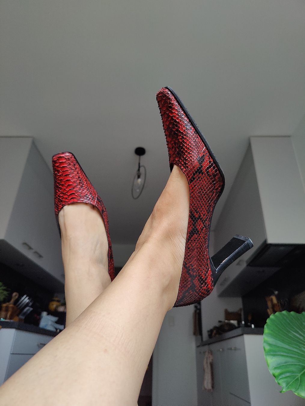 Damenschuhe: Vintage 90's Lorbac Red Python Leather Shoes Heels, Size 39 – Gebraucht aus La Tour-de-Peilz von dAutrefois 8