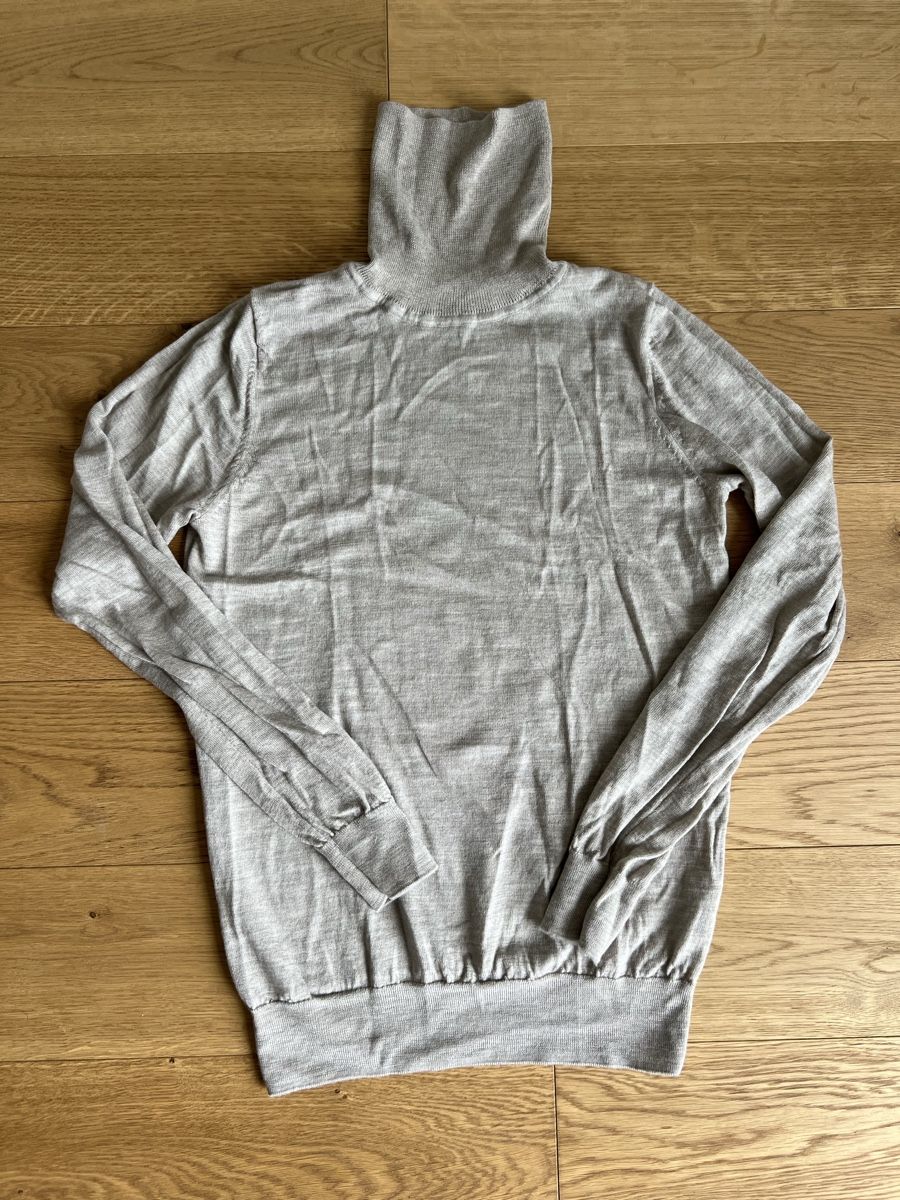 Muji Pulls & Sweat-shirts: Muji Wool Turtleneck - Size M – D'occasion à Biel/Bienne par gaia_mot