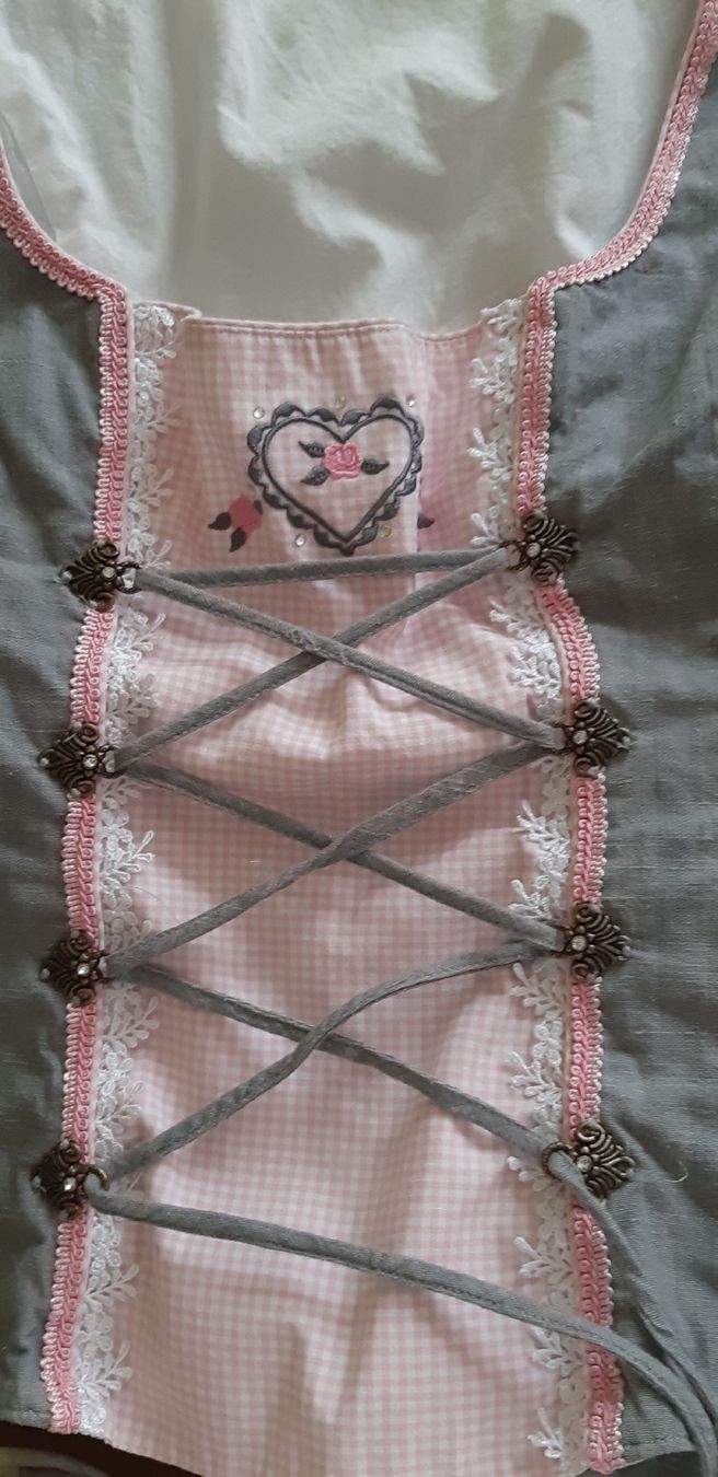 Vestiti: LANDHAUS Dirndl  -  40/42 – Usato da Tagelswangen venduto da BrigittaC01 9