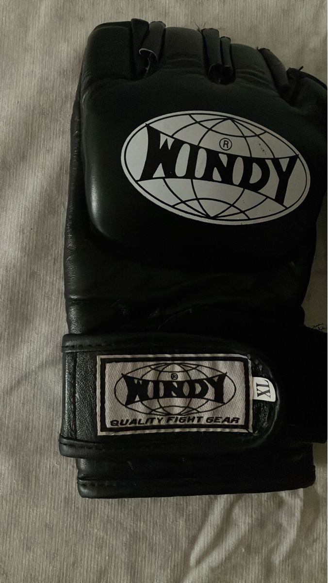 Guanti & manicotti: Windy MMA Handschuhe Grösse XL schwarz – Usato da Männedorf venduto da straubi02