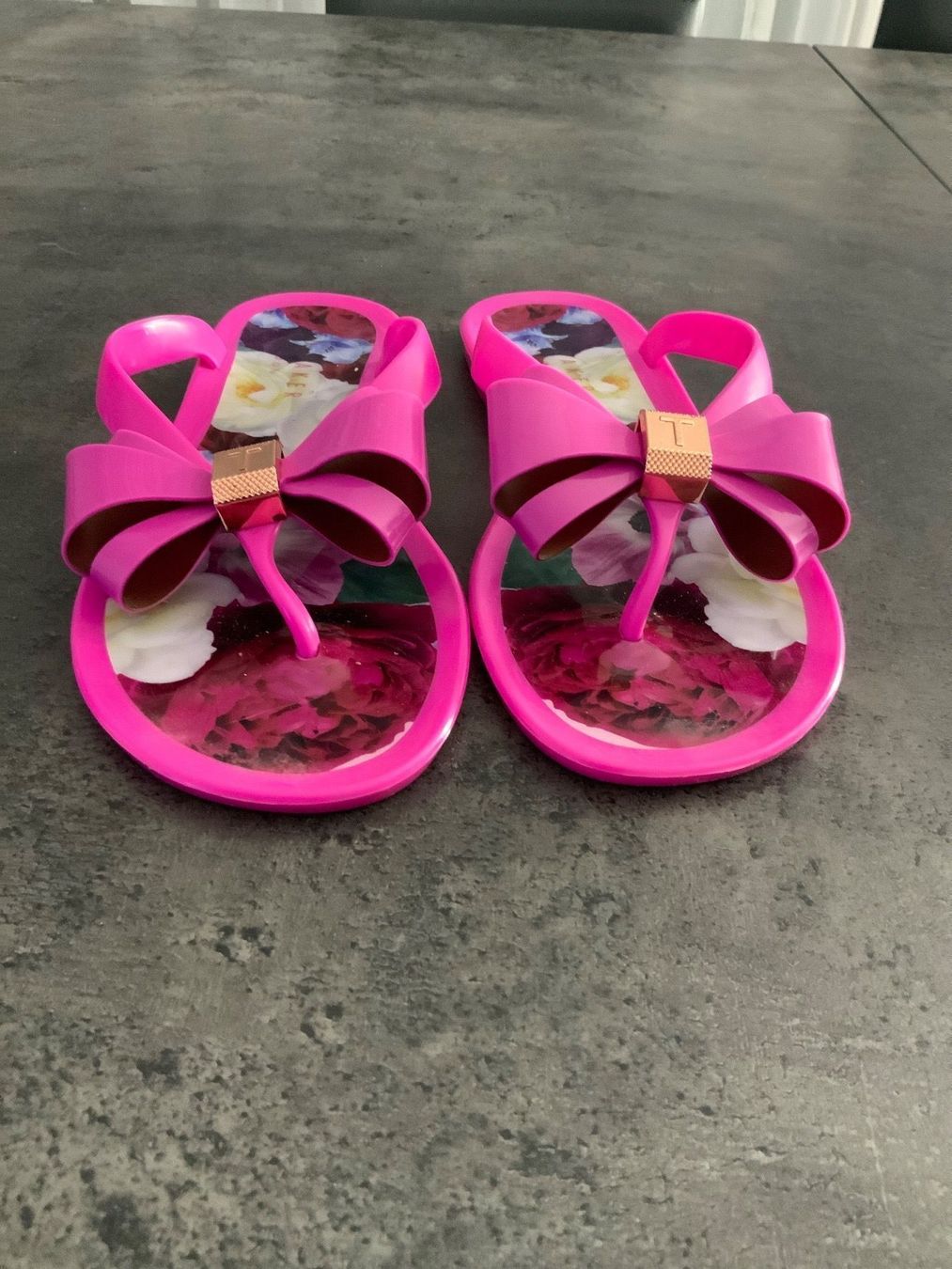 Scarpe da donna: Sandalen – Usato da Mägenwil venduto da Lea.SN 1