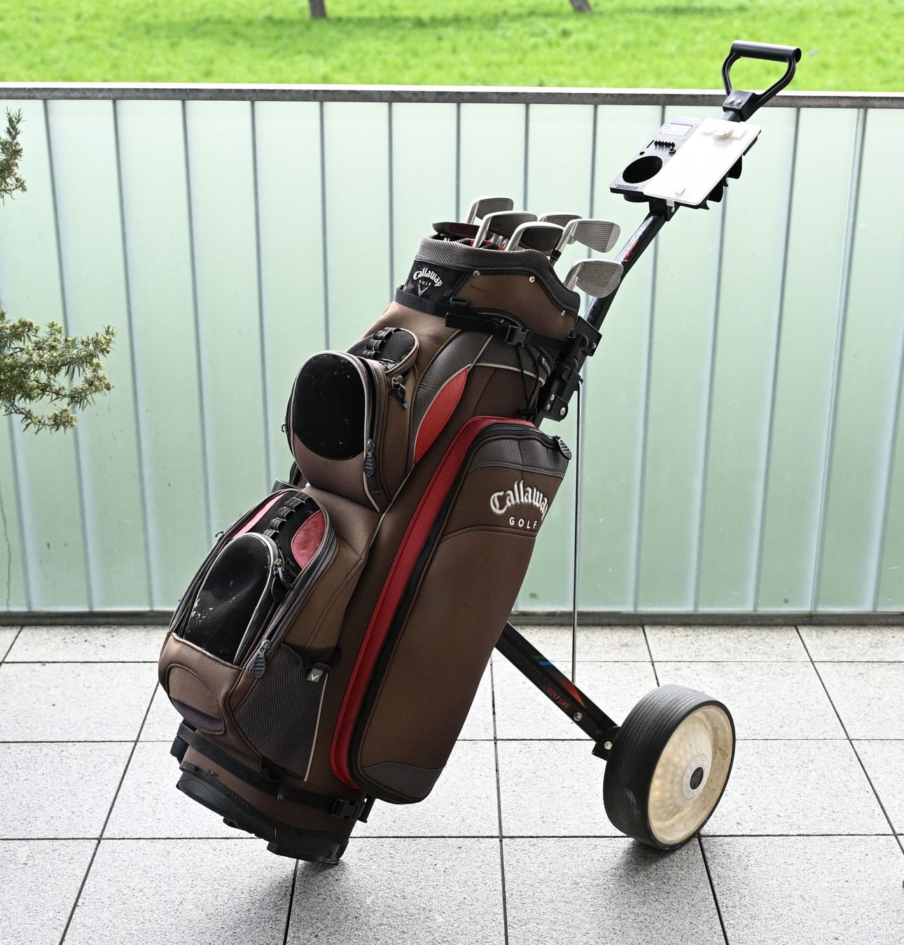 Mazze & Set: Golfbag Callaway mit Golfschläger und Trolley – Usato da Dürnten venduto da puumies 2