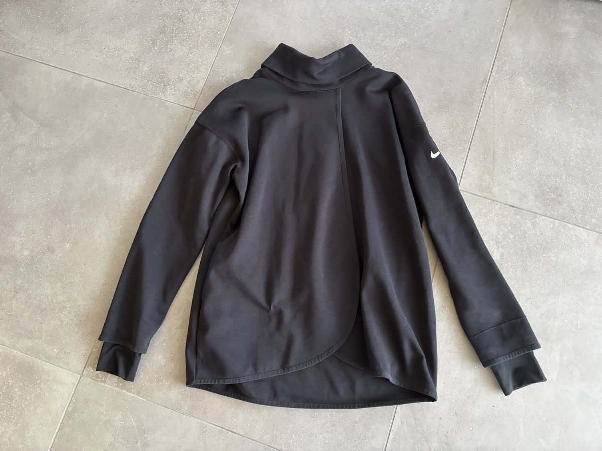 Nike Maglioni & Felpe: Pullover Umstandsmode, Nike, Gr. S, stillfreundlich – Usato da Hagenbuch ZH venduto da LisaChristine
