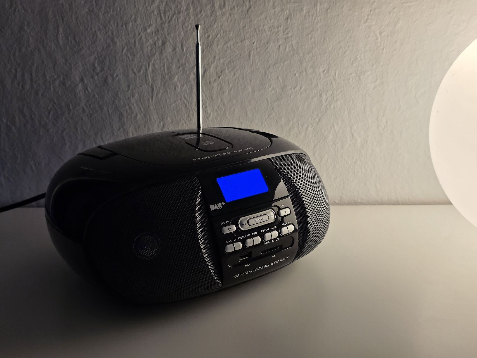 Sistemi audio & multimediali: DB CD-Player DAB+ Radio – Usato da Bern venduto da Enya1 1