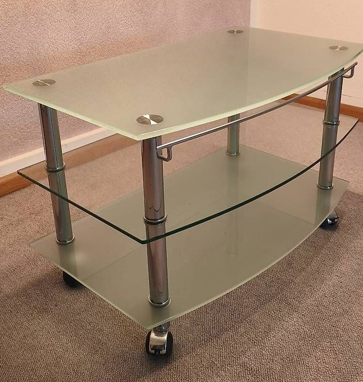 Mobili TV: Fernsehmöbel Glas – Usato da Sissach venduto da Simili2