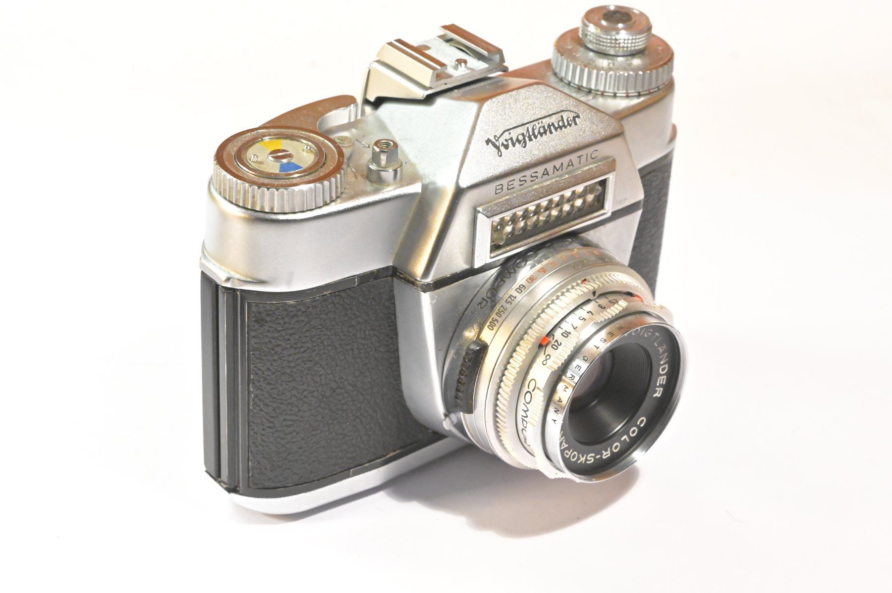Voigtländer Fotocamera: Voigtländer Bessamatic Kamera mit zwei Objektiven – Difettoso da Erlinsbach venduto da foto_5018