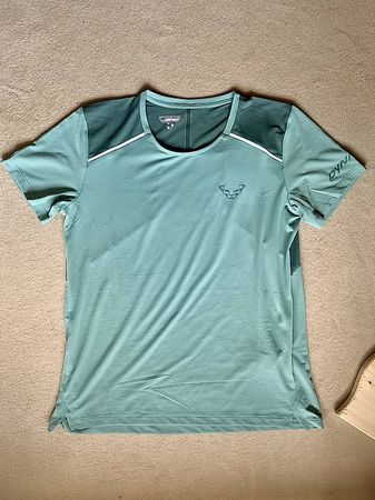 NEU: kurzarm Sportshirt in grün (Gr. L)