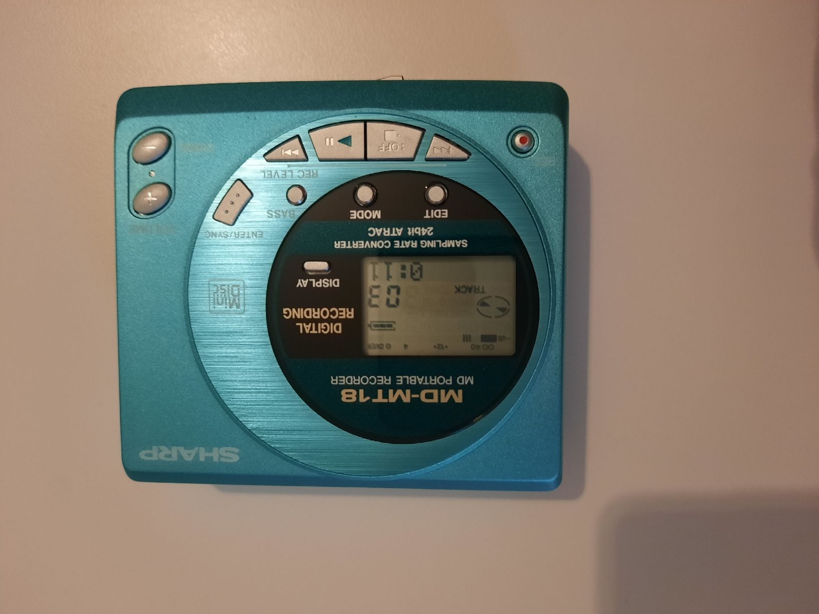 Sharp Tragbarer Mediaplayer: Sharp MD-MT18 MD Recorder tragbar – Gebraucht aus Münchenstein von 2DGames 9