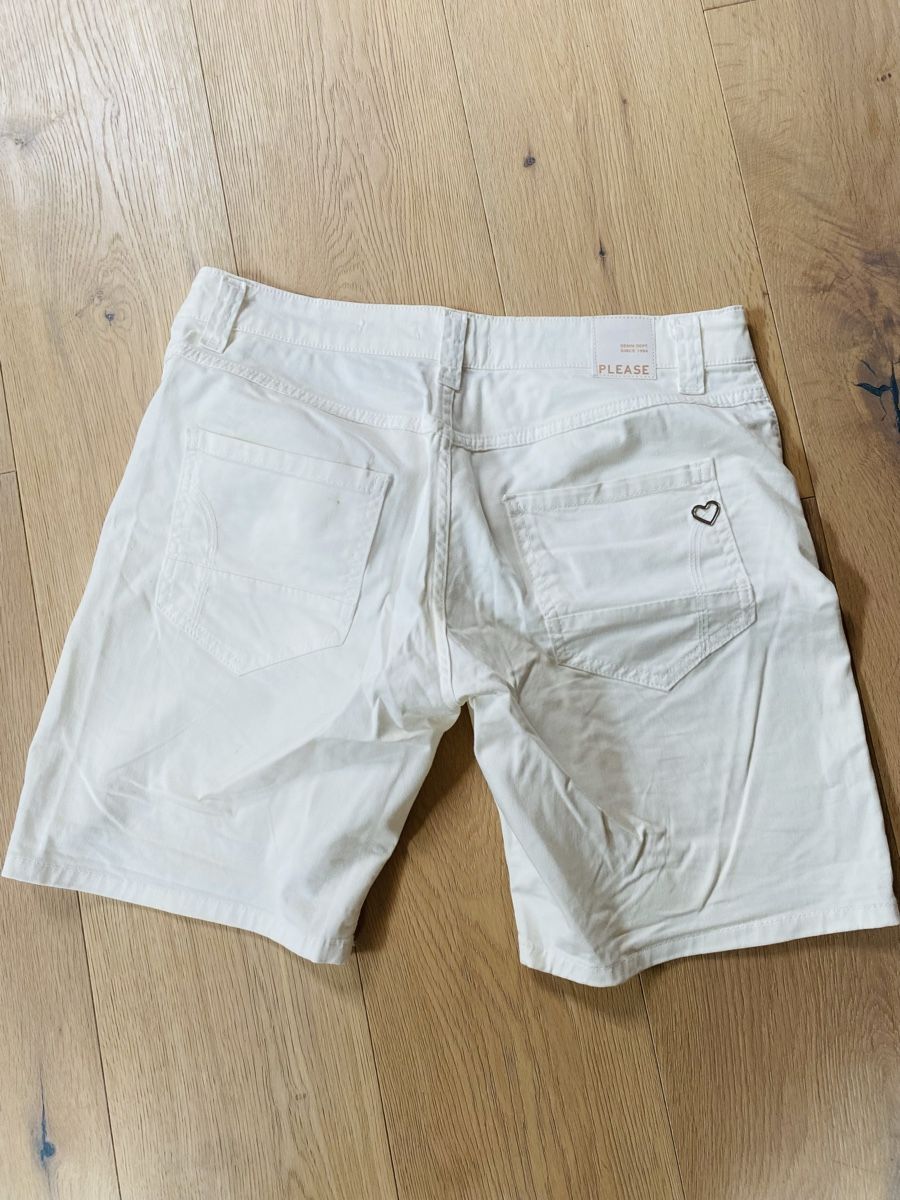 Please Jeans Pantaloni: Shorts Please – Usato da Winterthur venduto da Jacca 1