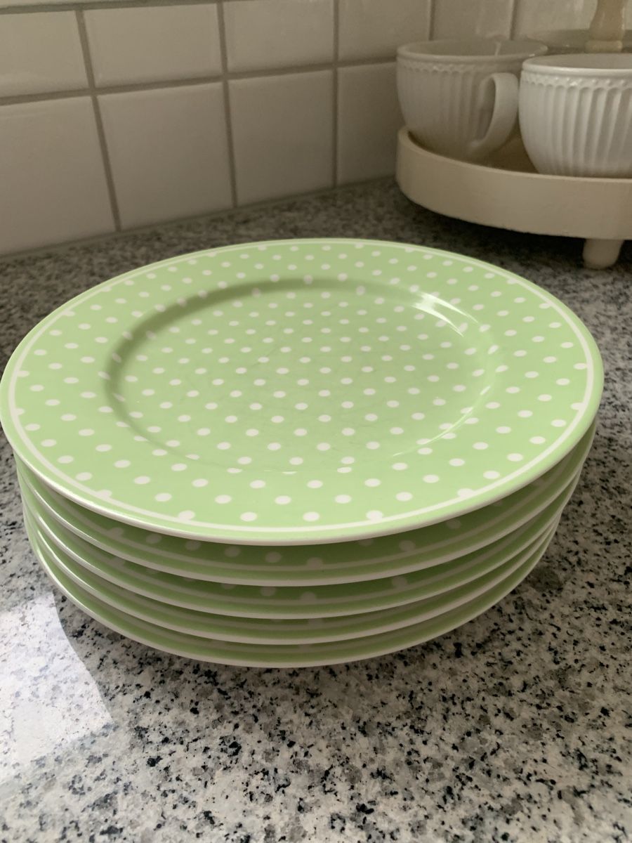Greengate Piatti: 5 Teller von Greengate Dotty pale green – Usato da Ellikon an der Thur venduto da Bali1999