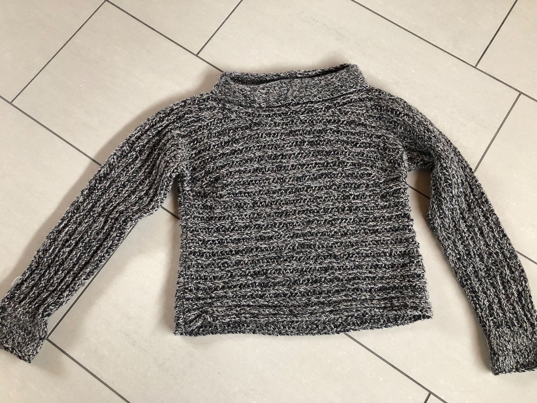 Marc Cain Maglioni & Felpe: Marc Cain Kurzpullover Gr. 34 – Nuovo (secondo la descrizione) da Domat-Ems venduto da Pepmatz