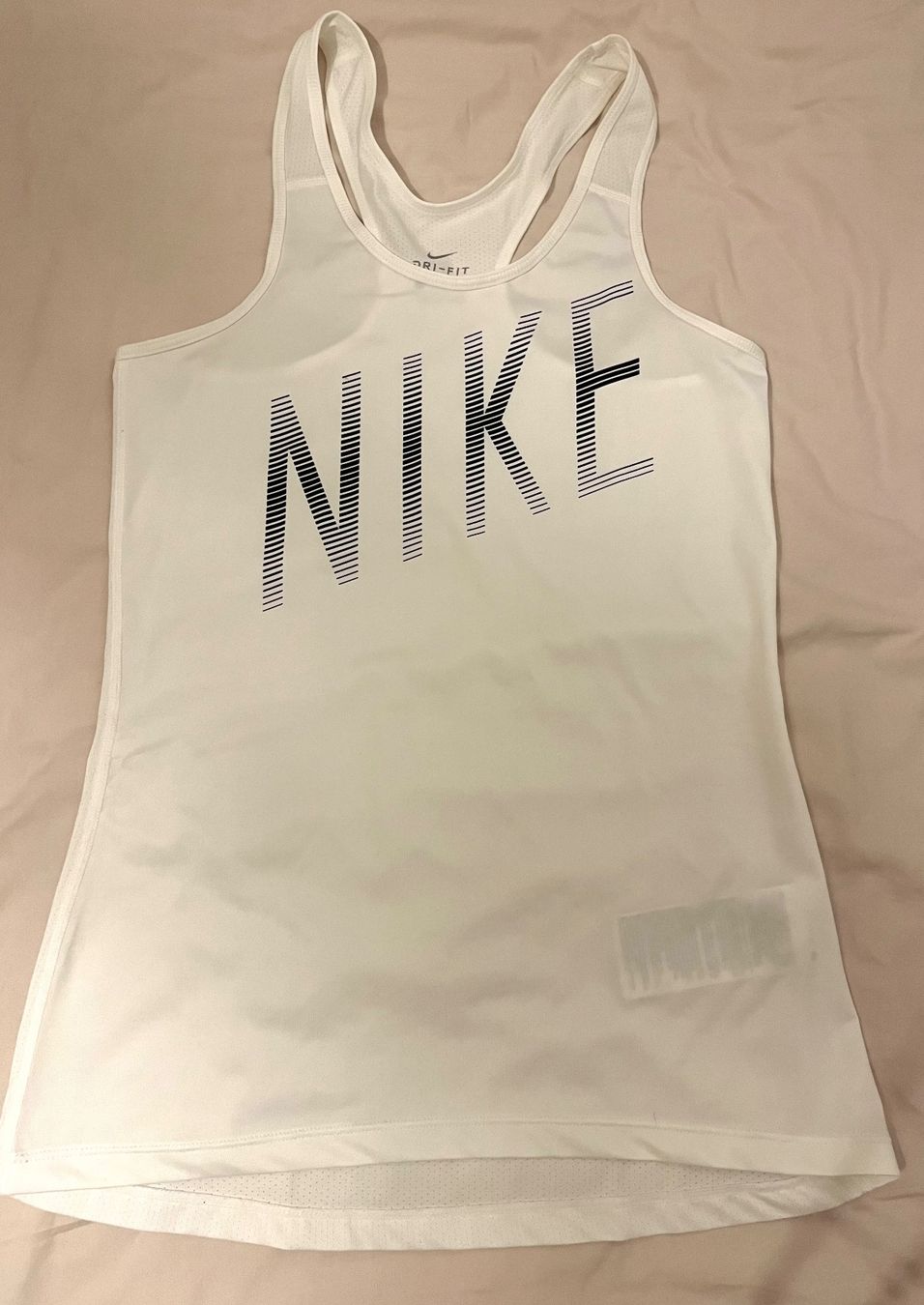 Nike Tops: Nike Tank Top Damen, Grösse S, – Gebraucht aus Basel von rey_d2s7