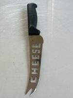 Käsemesser mit Aufschrift CHEESE (S21)