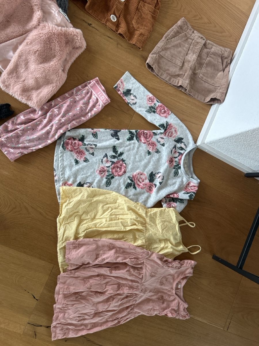 Lotti & Set di vestiti: Kleiderpacket 98/104/116 – Usato da Rothrist venduto da Nadjane 2