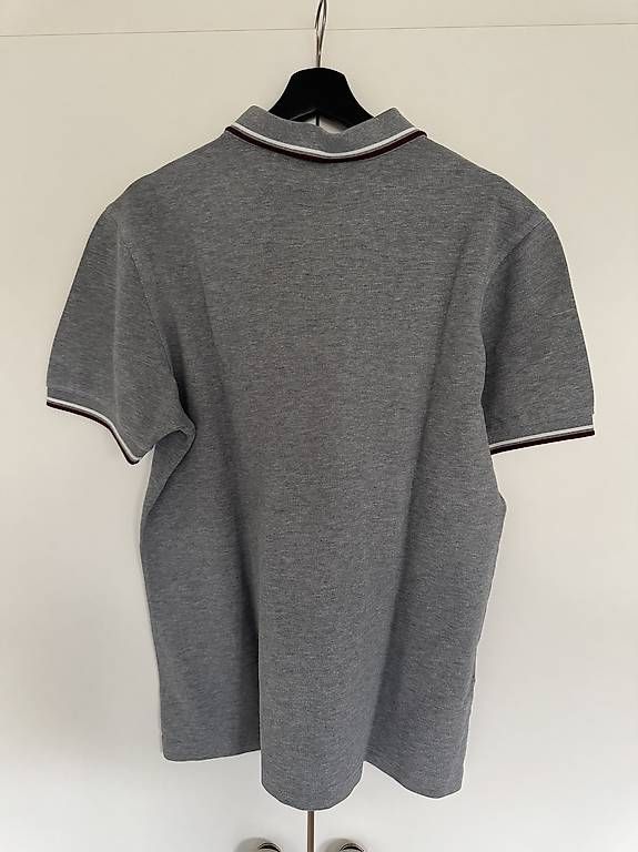 Magliette Polo: Fred Perry Polo Shirt (grau) – Usato da Rothrist venduto da Baggio19 1