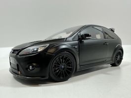 Ford Focus RS500 1:18, mattschwarz, MINICHAMPS