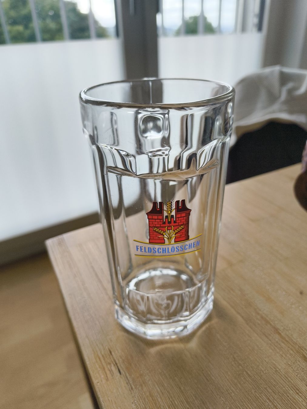 Feldschlösschen Bicchieri: Feldschlösschen Bierglas 0.5l – Usato da Wädenswil venduto da oli_mj6l