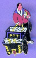PTT   Pöstler mit Postwagen