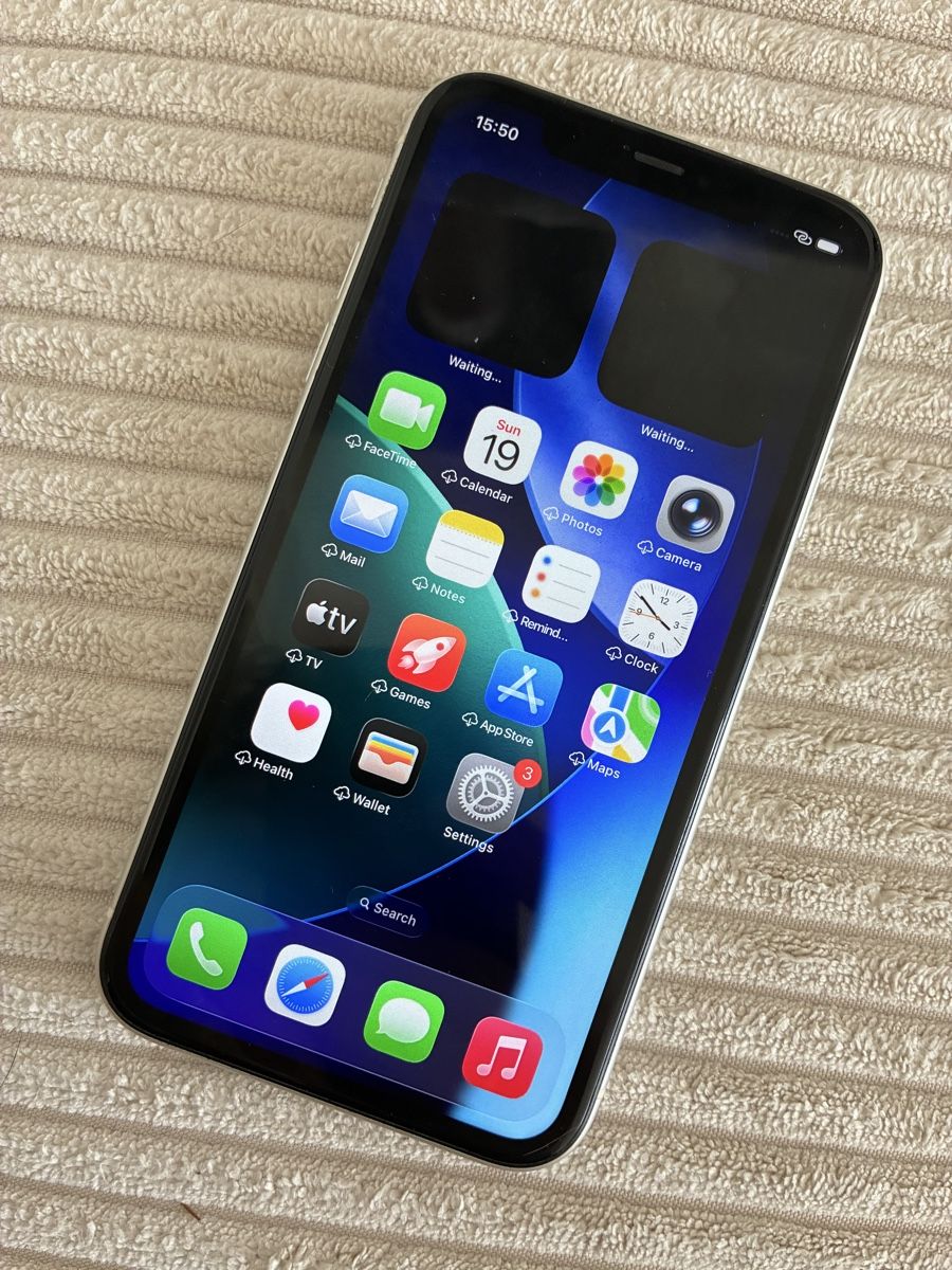Apple Handys / Smartphones: iPhone 11 White – Neu (gemäss Beschreibung) aus Neuchâtel von jul_r2nj 7