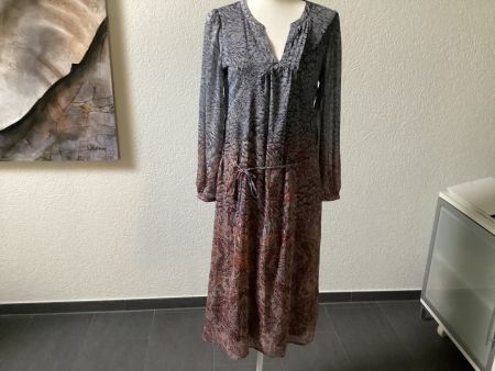 edc Esprit Kleid mit Unterrock und Bindegürtel Gr. 36