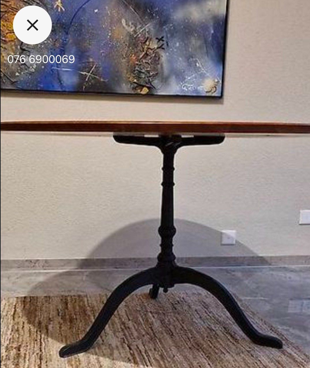 Tavoli: Nussbaum Beizentisch 120cm mit Gussfuss – Usato da St. Gallen venduto da Rene123 4